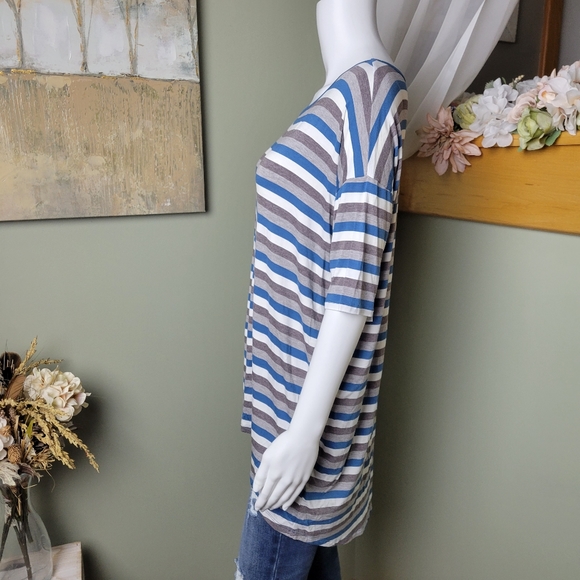 NWT Lularoe Striped Blue and Gray Irma Tunic Top - Picture 3 of 10